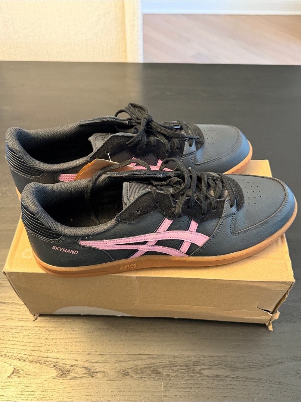 ASICS Skyhand Black Sneakers with Pink Stripes